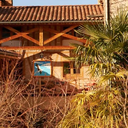 腊哈特度特普思住宿加早餐旅馆 Montesquieu-Volvestre